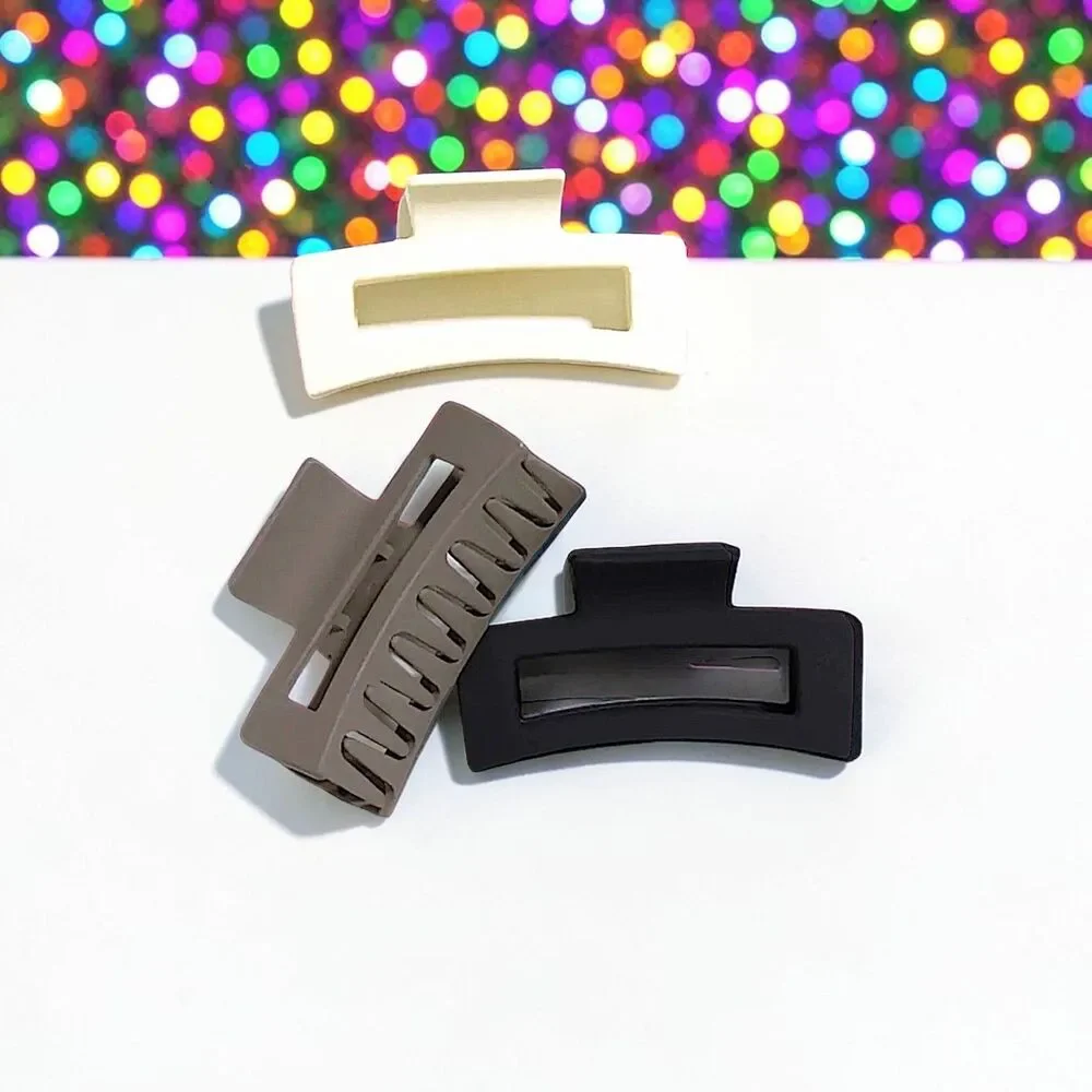 ETTIKA Neutral Hair Claw Set in Ivory, Tan, and Black Brand New With Tags